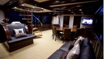 Spirit of Two Thousand and Ten  -  Salon and Dining